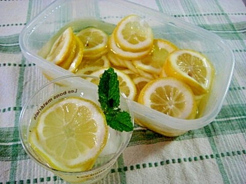 ビタミンCたっぷり！レモン茶＆レモネード